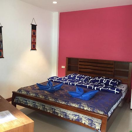 Dreams Guesthouse & Hostel Patong Dış mekan fotoğraf