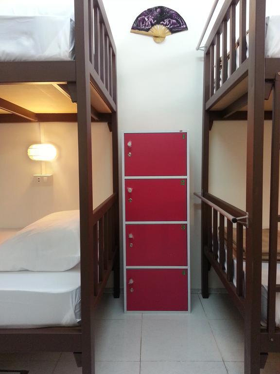 Dreams Guesthouse & Hostel Patong Dış mekan fotoğraf