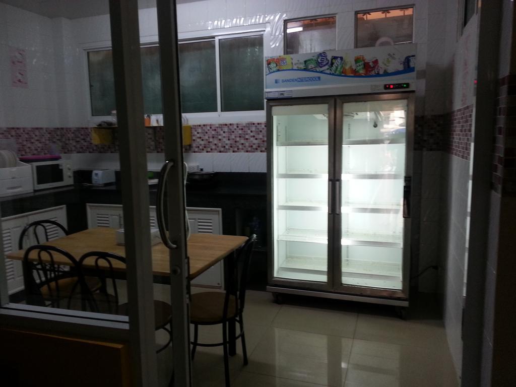 Dreams Guesthouse & Hostel Patong Dış mekan fotoğraf