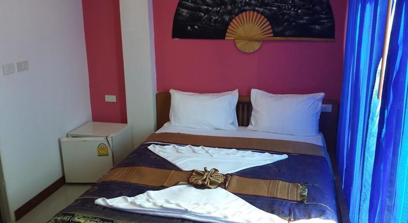 Dreams Guesthouse & Hostel Patong Dış mekan fotoğraf