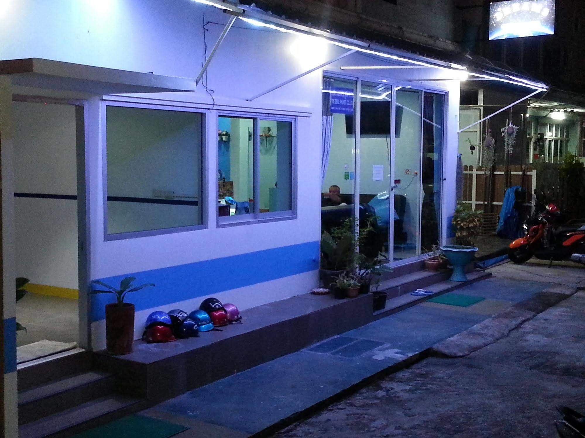 Dreams Guesthouse & Hostel Patong Dış mekan fotoğraf