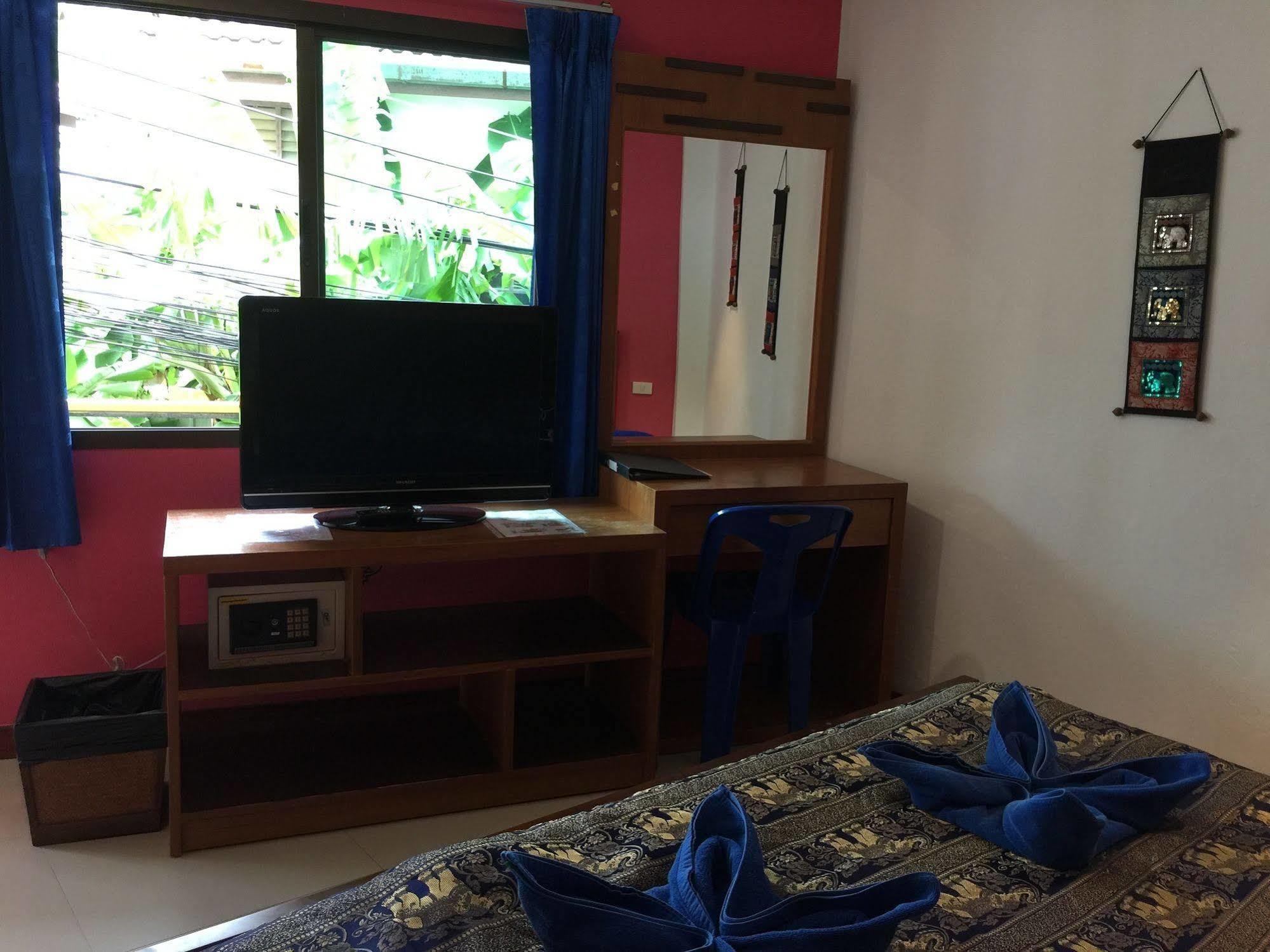 Dreams Guesthouse & Hostel Patong Dış mekan fotoğraf