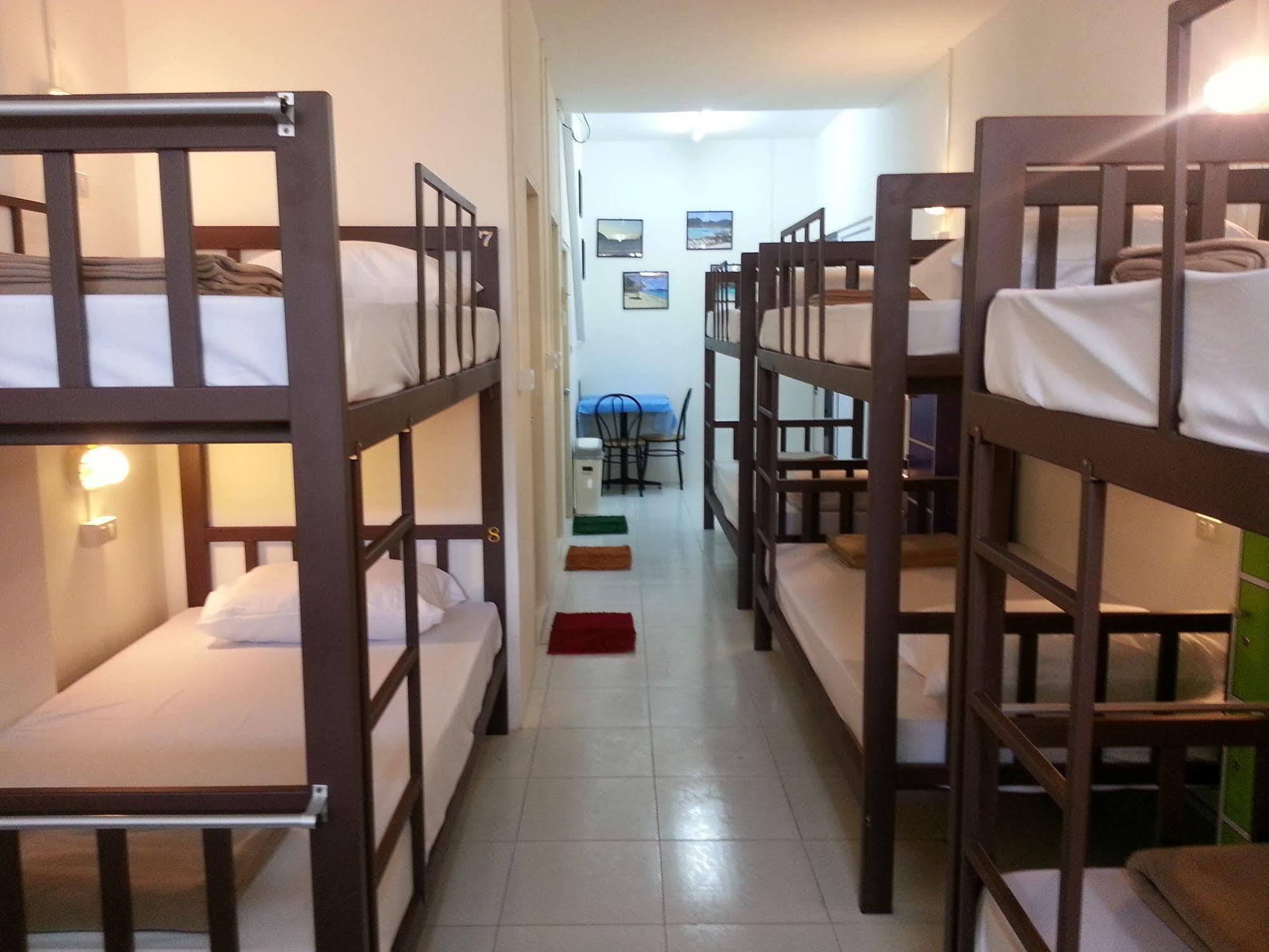 Dreams Guesthouse & Hostel Patong Dış mekan fotoğraf