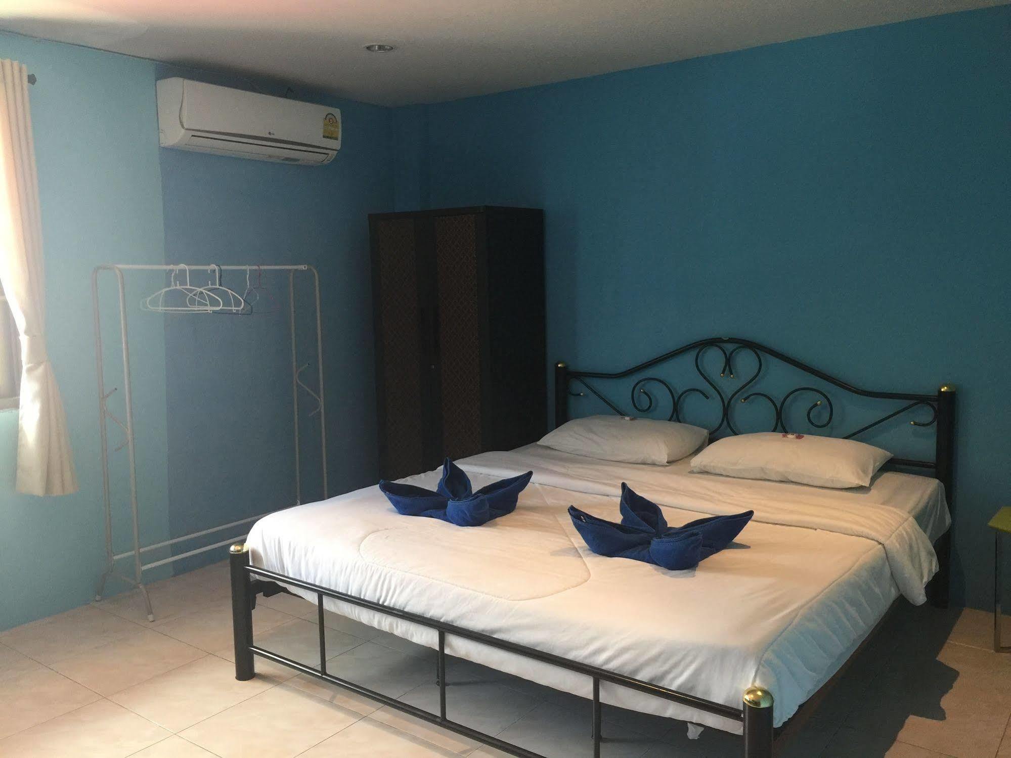 Dreams Guesthouse & Hostel Patong Dış mekan fotoğraf