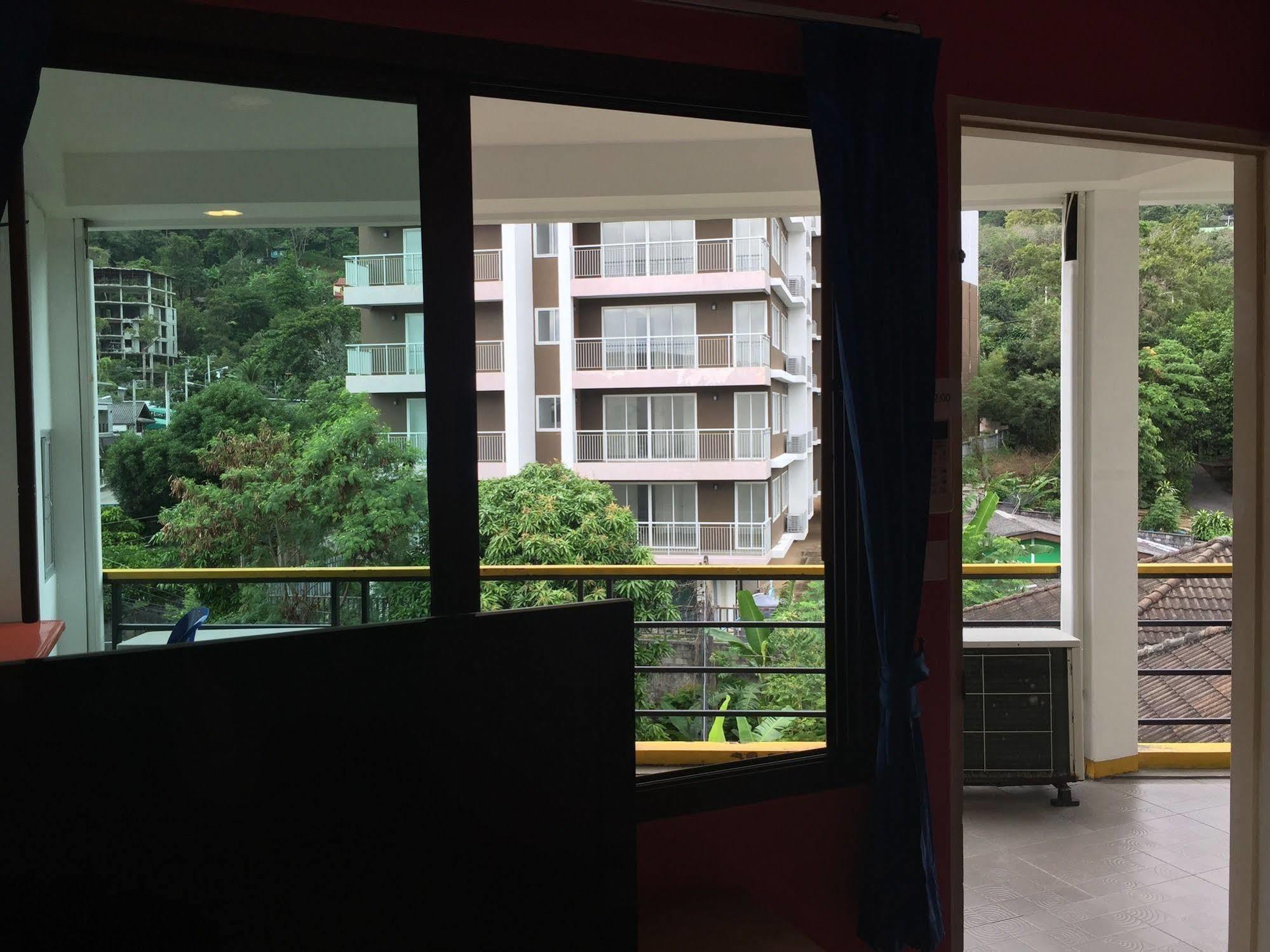 Dreams Guesthouse & Hostel Patong Dış mekan fotoğraf